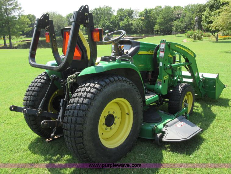image for item I2022 2005 John Deere 3720 tractor