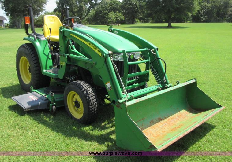 image for item I2022 2005 John Deere 3720 tractor