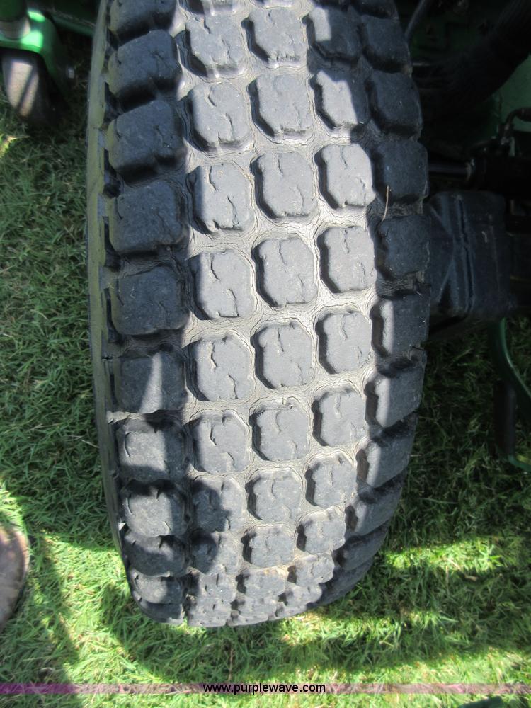 image for item I2022 2005 John Deere 3720 tractor