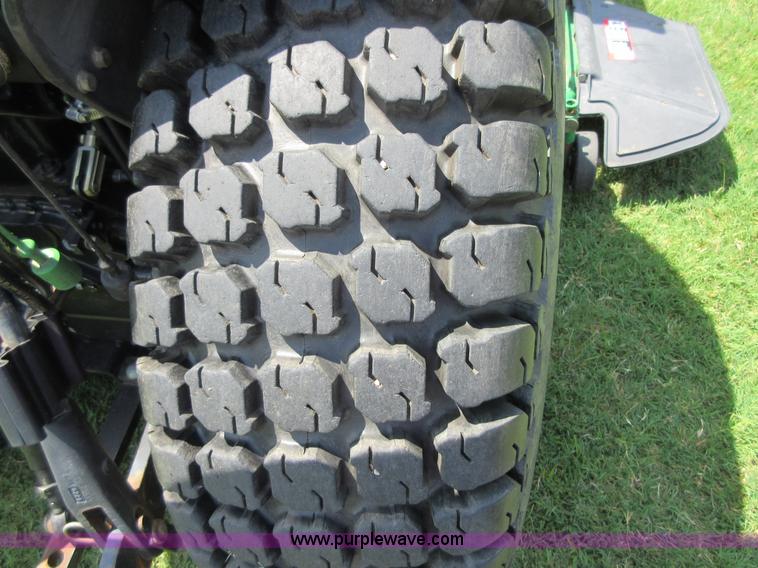 image for item I2022 2005 John Deere 3720 tractor