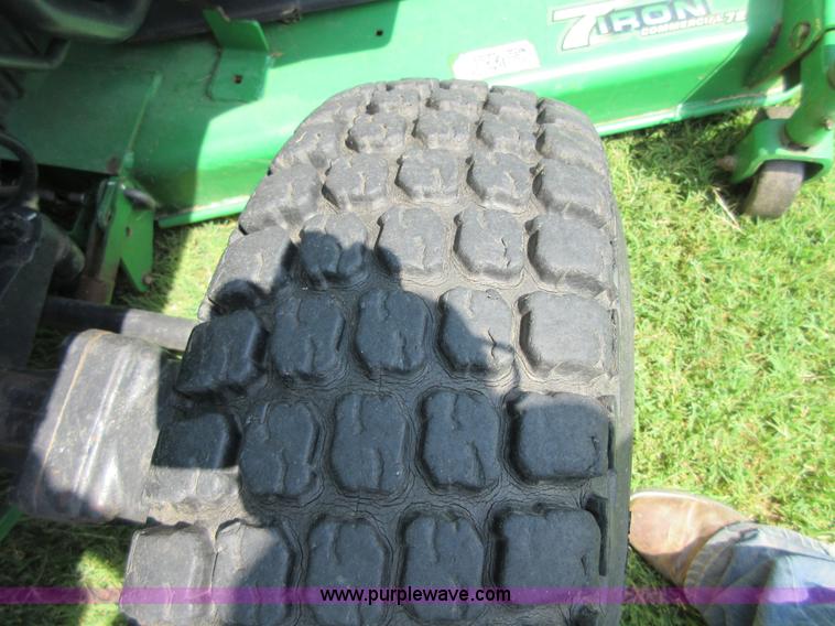 image for item I2022 2005 John Deere 3720 tractor