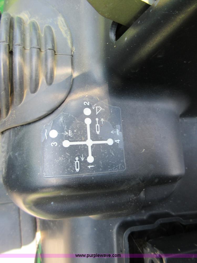 image for item I2022 2005 John Deere 3720 tractor