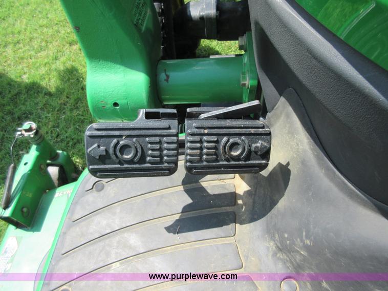 image for item I2022 2005 John Deere 3720 tractor