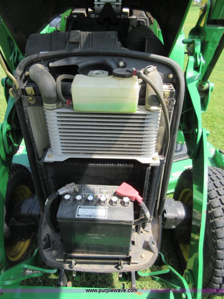 image for item I2022 2005 John Deere 3720 tractor