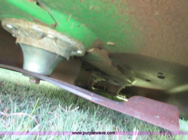 image for item I2022 2005 John Deere 3720 tractor