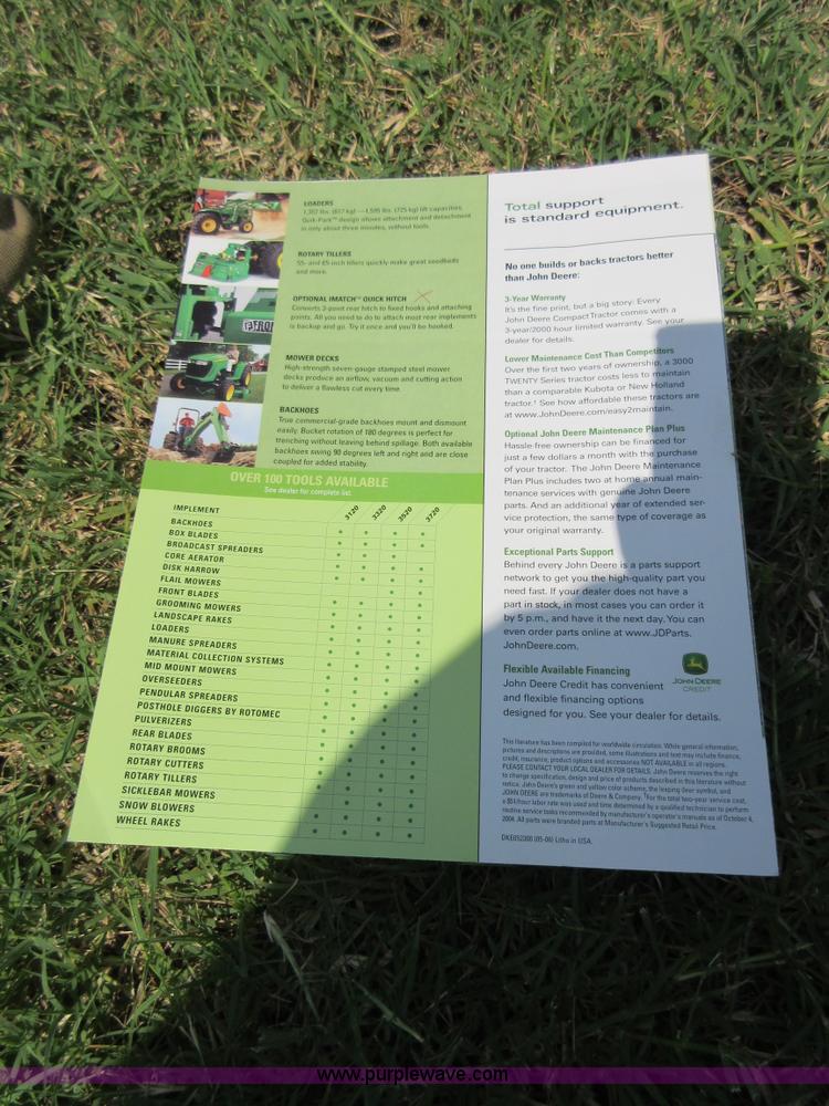 image for item I2022 2005 John Deere 3720 tractor