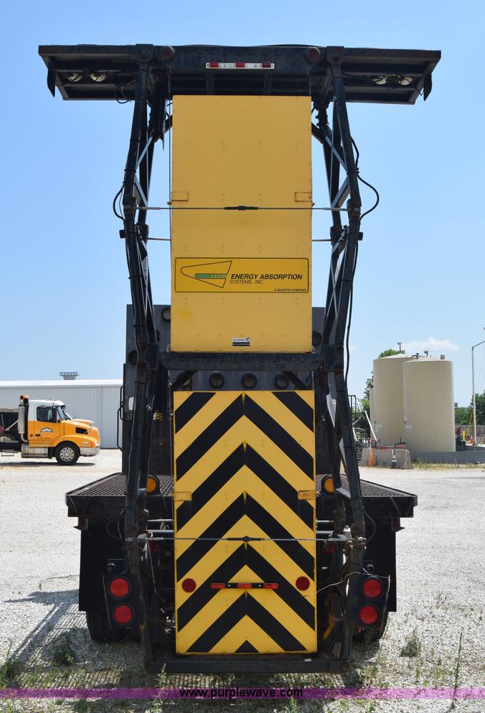 image for item I2041 1995 GMC TopKick flatbed truck