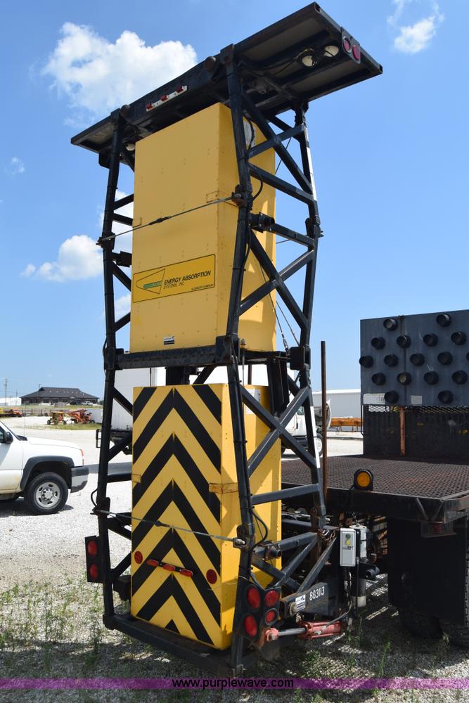 image for item I2041 1995 GMC TopKick flatbed truck