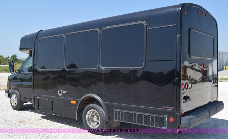 image for item I2042 2008 Chevrolet Express 3500 Cargo Champion bus