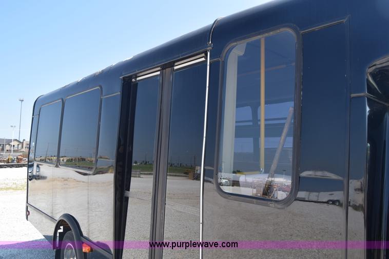 image for item I2042 2008 Chevrolet Express 3500 Cargo Champion bus