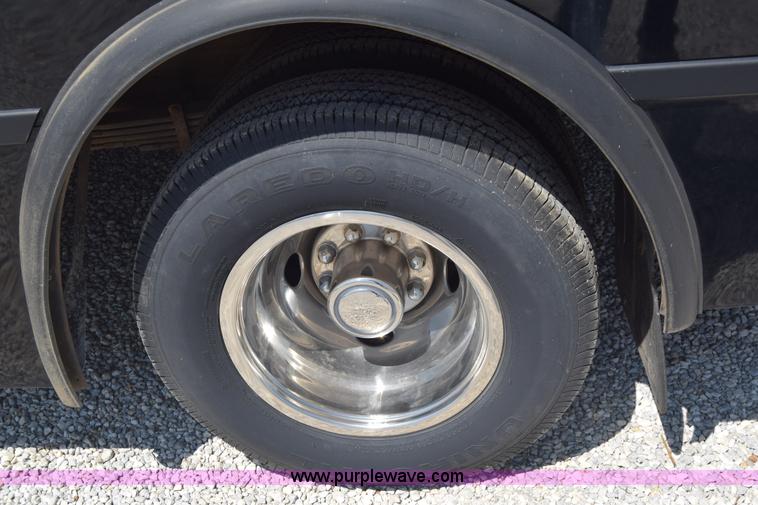 image for item I2042 2008 Chevrolet Express 3500 Cargo Champion bus