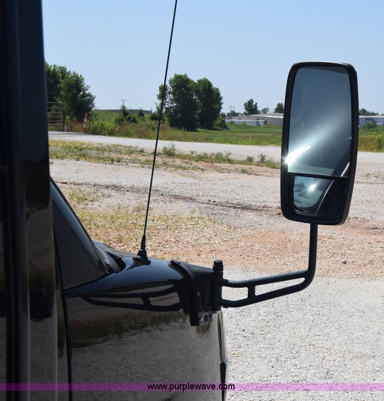 image for item I2042 2008 Chevrolet Express 3500 Cargo Champion bus