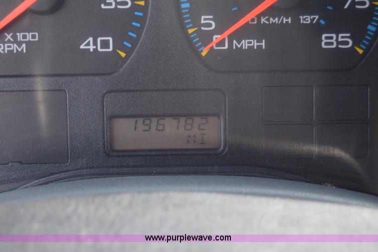 image for item I2043 2007 International DuraStar 4400 box truck