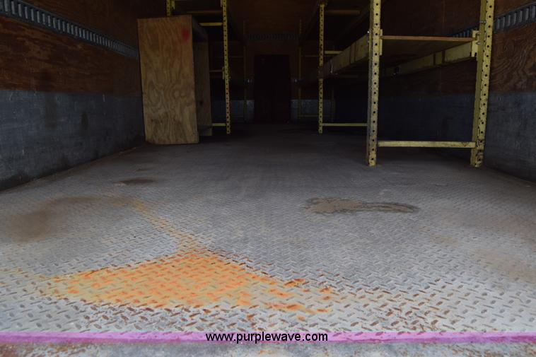 image for item I2043 2007 International DuraStar 4400 box truck