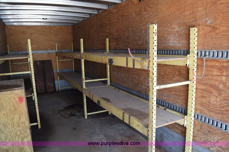 image for item I2043 2007 International DuraStar 4400 box truck