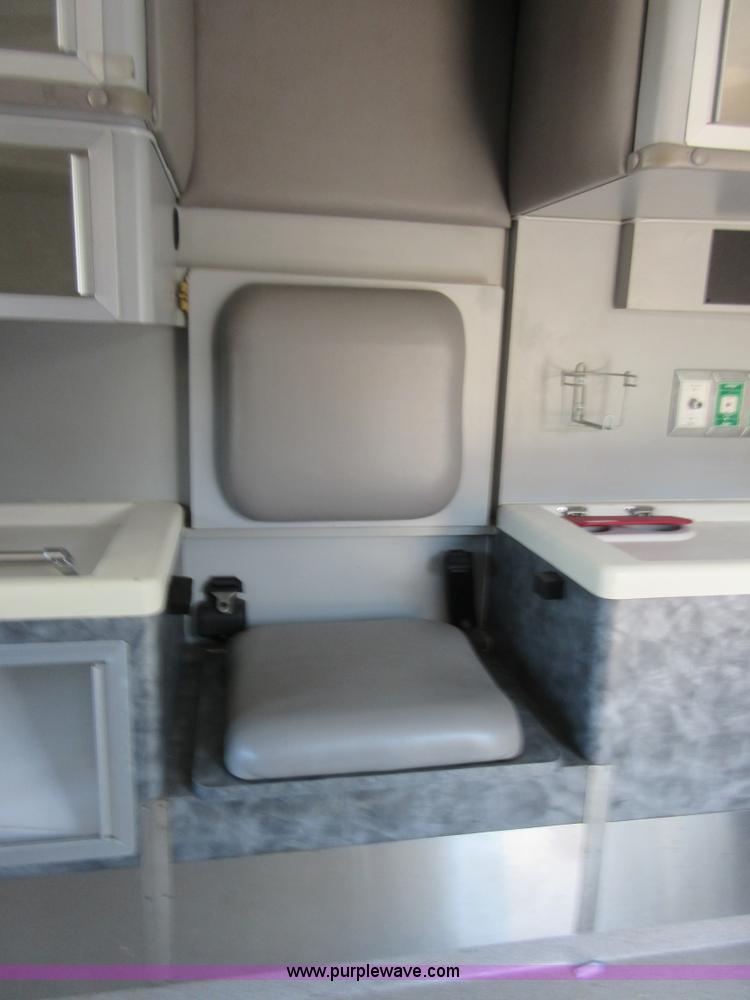 image for item I2054 2002 Ford 801 ambulance