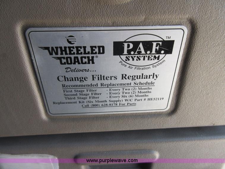 image for item I2054 2002 Ford 801 ambulance