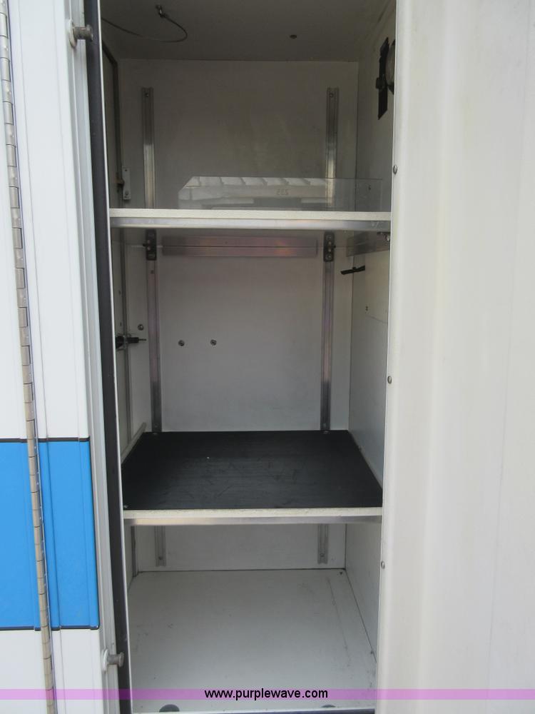 image for item I2055 1998 Ford Econoline E350 ambulance