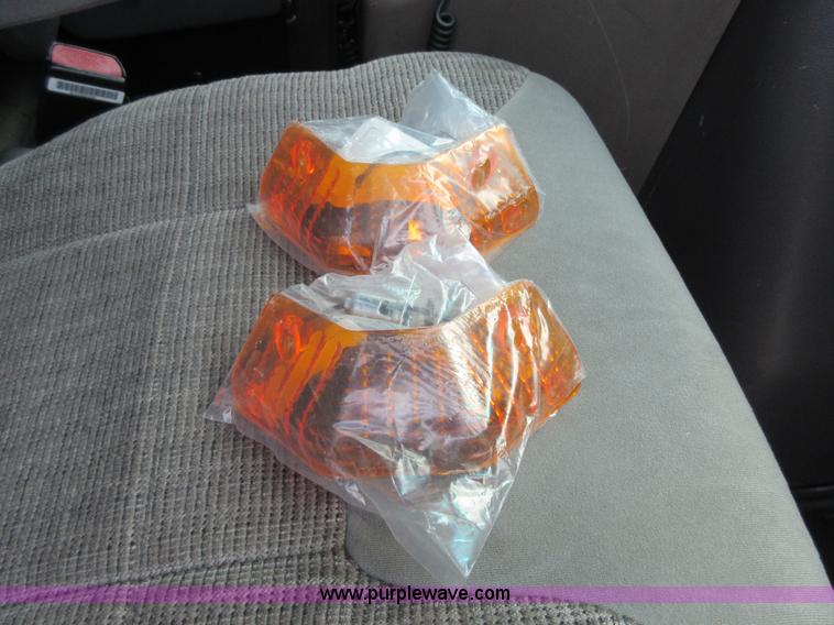 image for item I2055 1998 Ford Econoline E350 ambulance