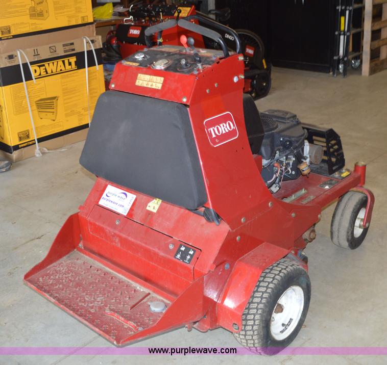 image for item I2762 Toro 23518 aerator