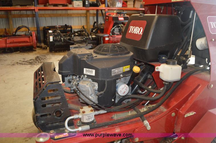 image for item I2762 Toro 23518 aerator