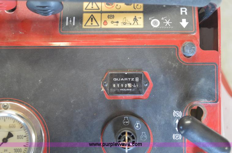 image for item I2762 Toro 23518 aerator