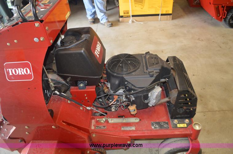 image for item I2762 Toro 23518 aerator