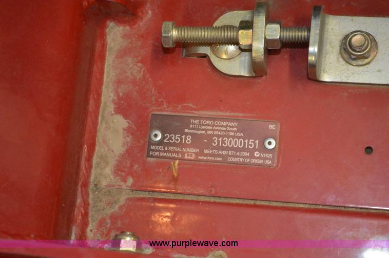 image for item I2762 Toro 23518 aerator