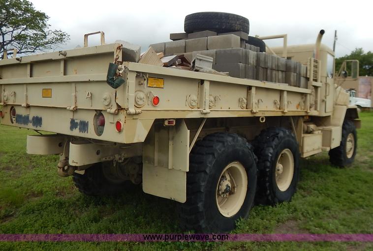 image for item J3882 1990 BMY flatbed truck