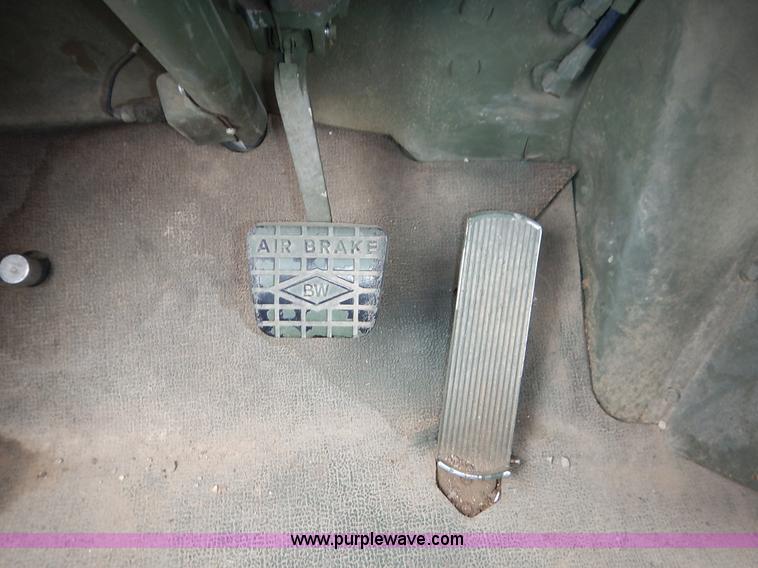 image for item J3882 1990 BMY flatbed truck