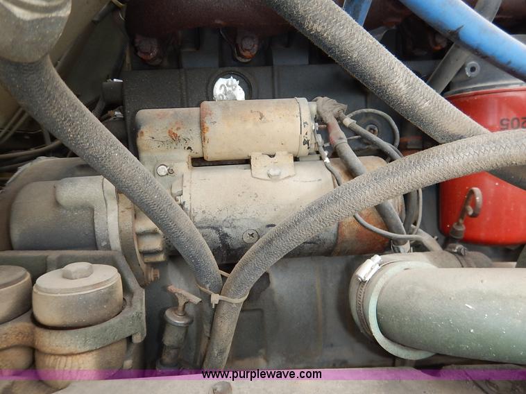 image for item J3882 1990 BMY flatbed truck