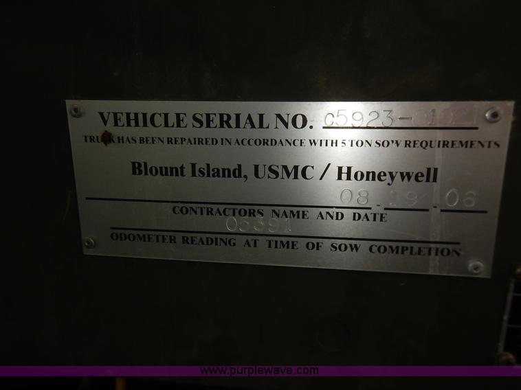 image for item J3882 1990 BMY flatbed truck