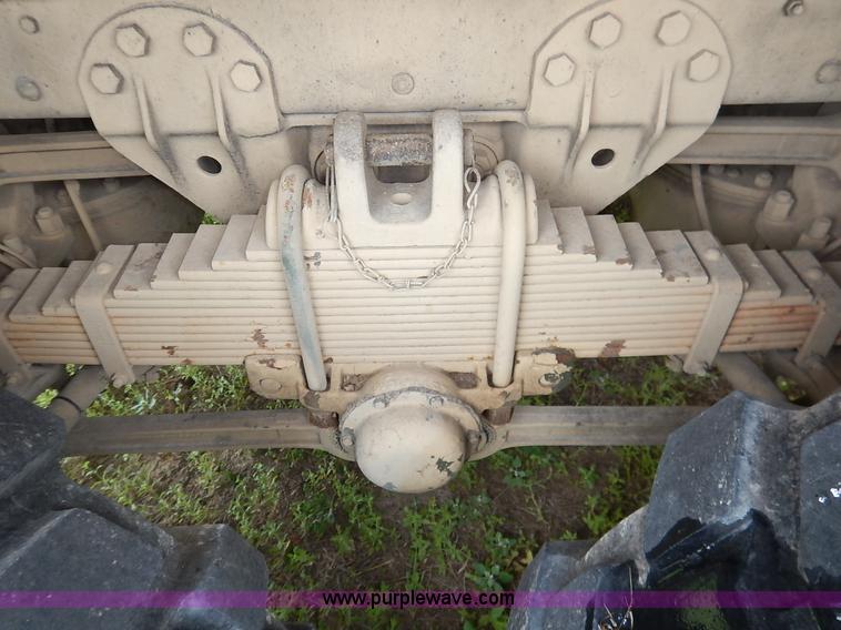 image for item J3882 1990 BMY flatbed truck