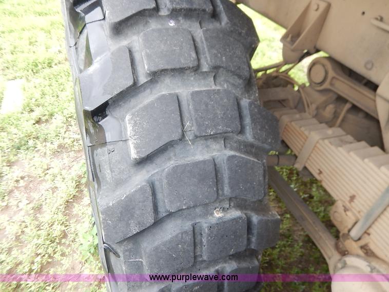 image for item J3882 1990 BMY flatbed truck