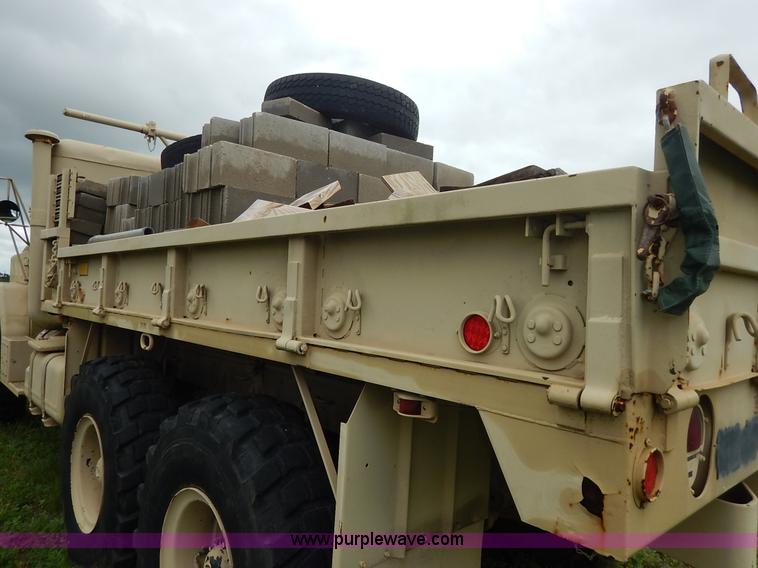 image for item J3882 1990 BMY flatbed truck