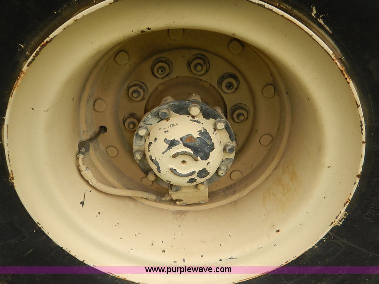 image for item J3882 1990 BMY flatbed truck