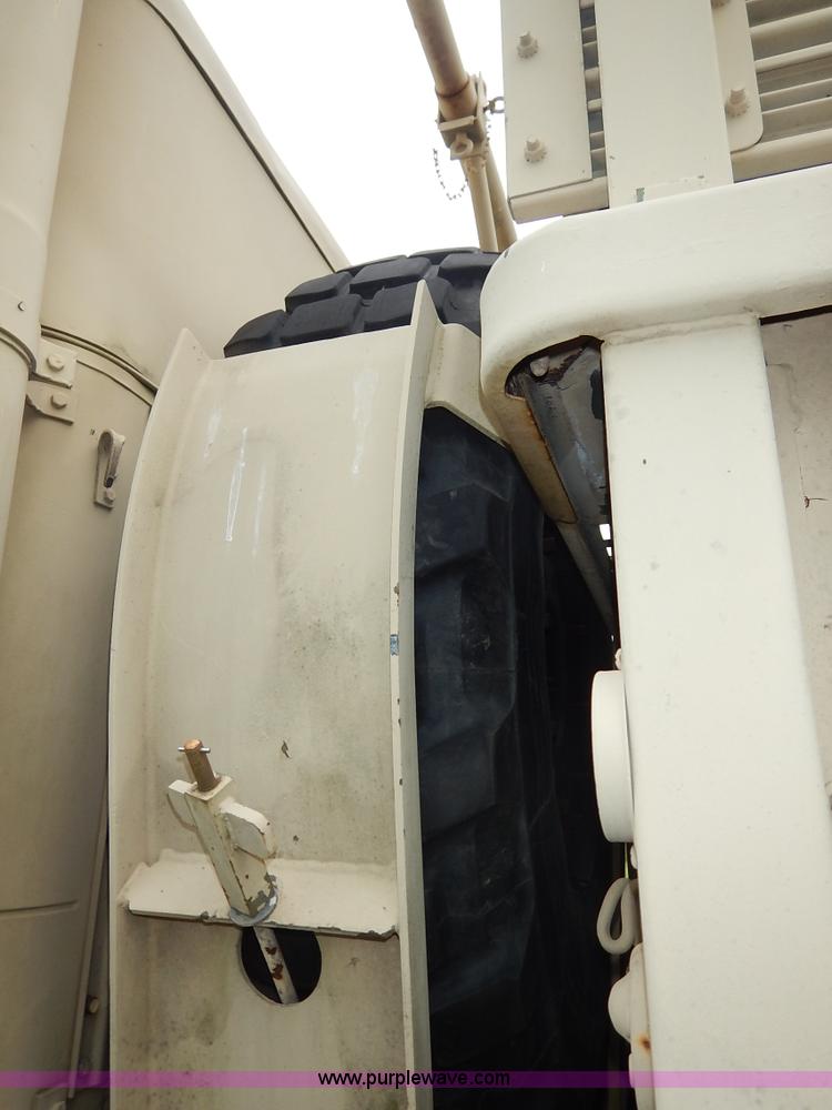 image for item J3882 1990 BMY flatbed truck