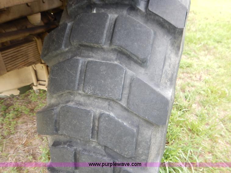 image for item J3882 1990 BMY flatbed truck