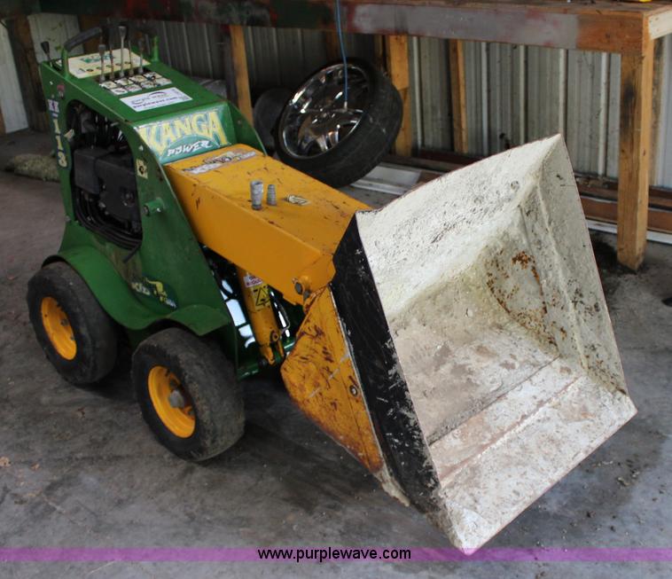 Kanga KK113 mini loader in Ottawa, KS | Item J5818 sold | Purple Wave