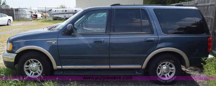 image for item J7831 1999 Ford Expedition SUV