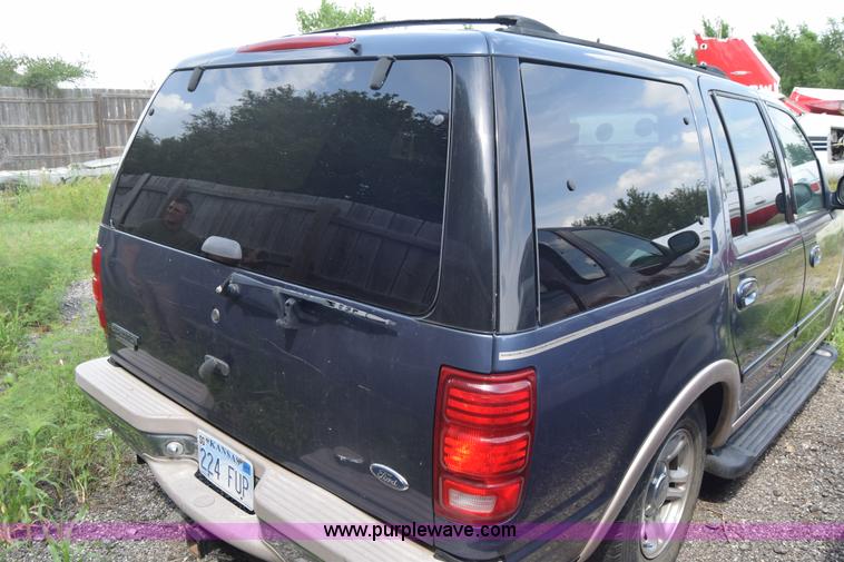 image for item J7831 1999 Ford Expedition SUV