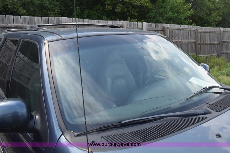 image for item J7831 1999 Ford Expedition SUV