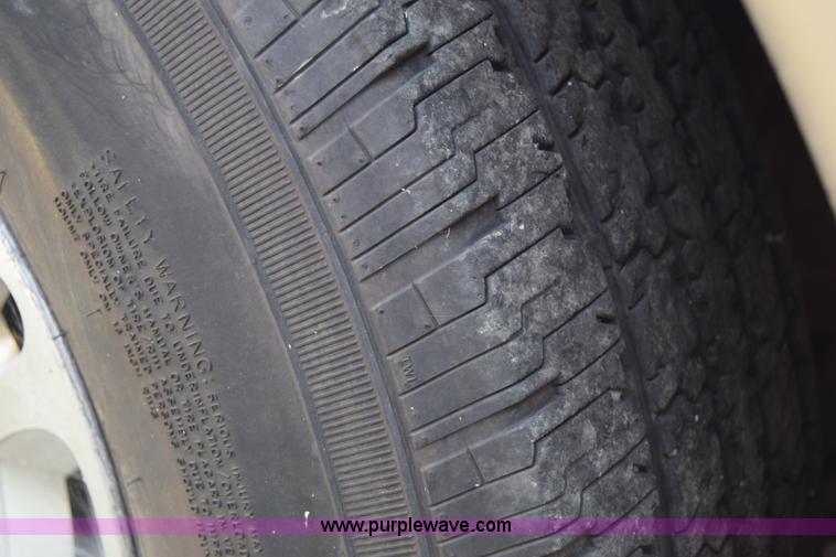 image for item J7831 1999 Ford Expedition SUV