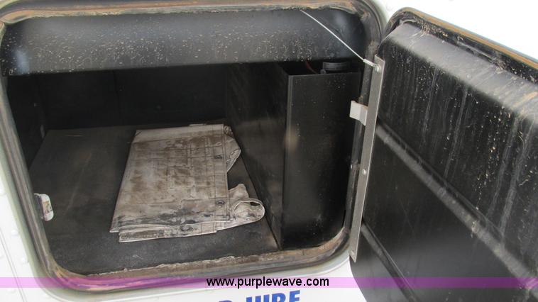 image for item J8565 Unibilt UltraCab semi sleeper