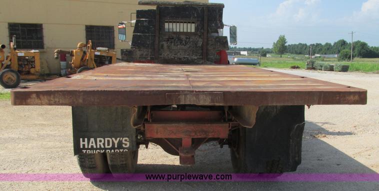 image for item J8568 1979 Chevrolet C70 flatbed truck