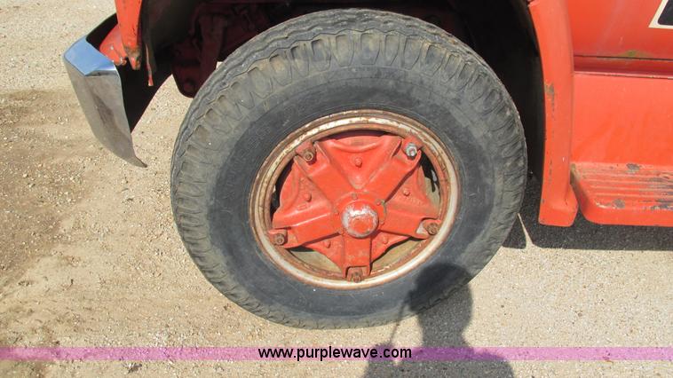 image for item J8568 1979 Chevrolet C70 flatbed truck