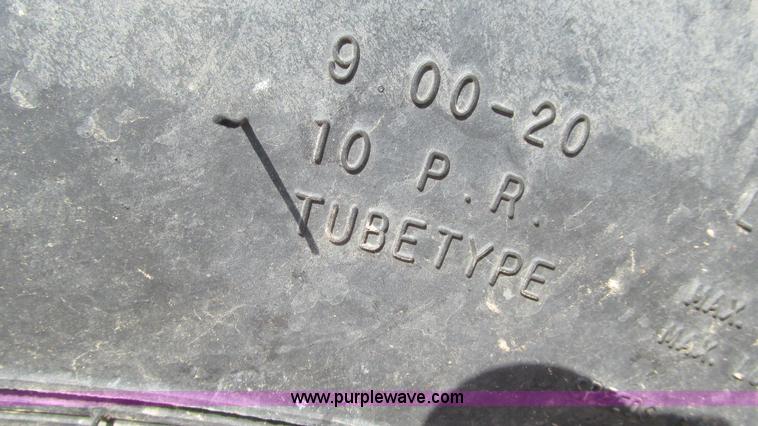 image for item J8568 1979 Chevrolet C70 flatbed truck