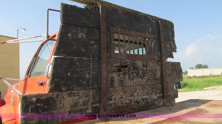 image for item J8568 1979 Chevrolet C70 flatbed truck