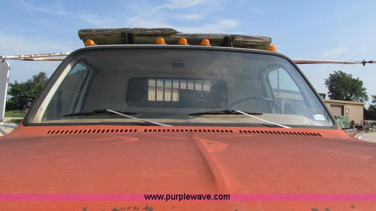 image for item J8568 1979 Chevrolet C70 flatbed truck