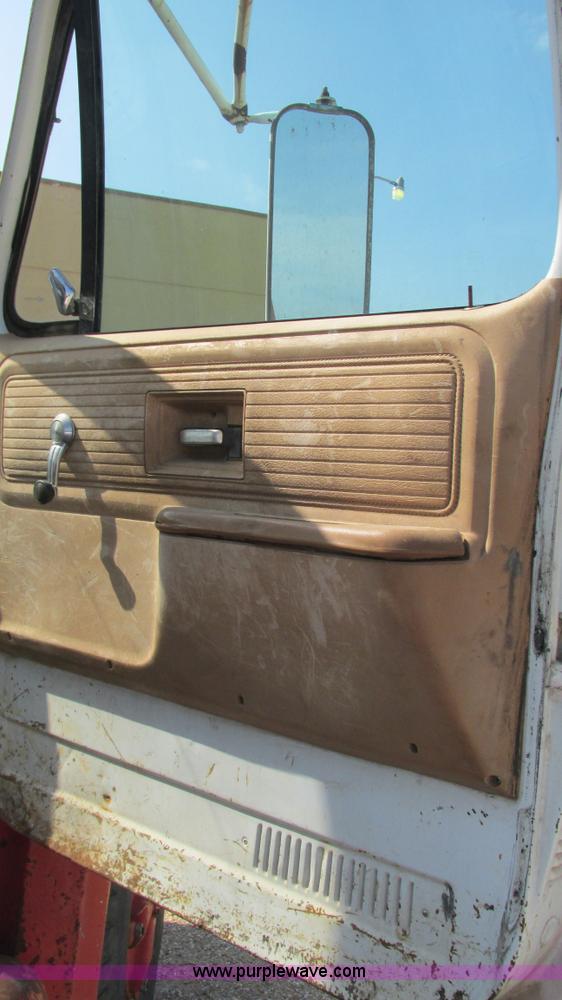 image for item J8568 1979 Chevrolet C70 flatbed truck